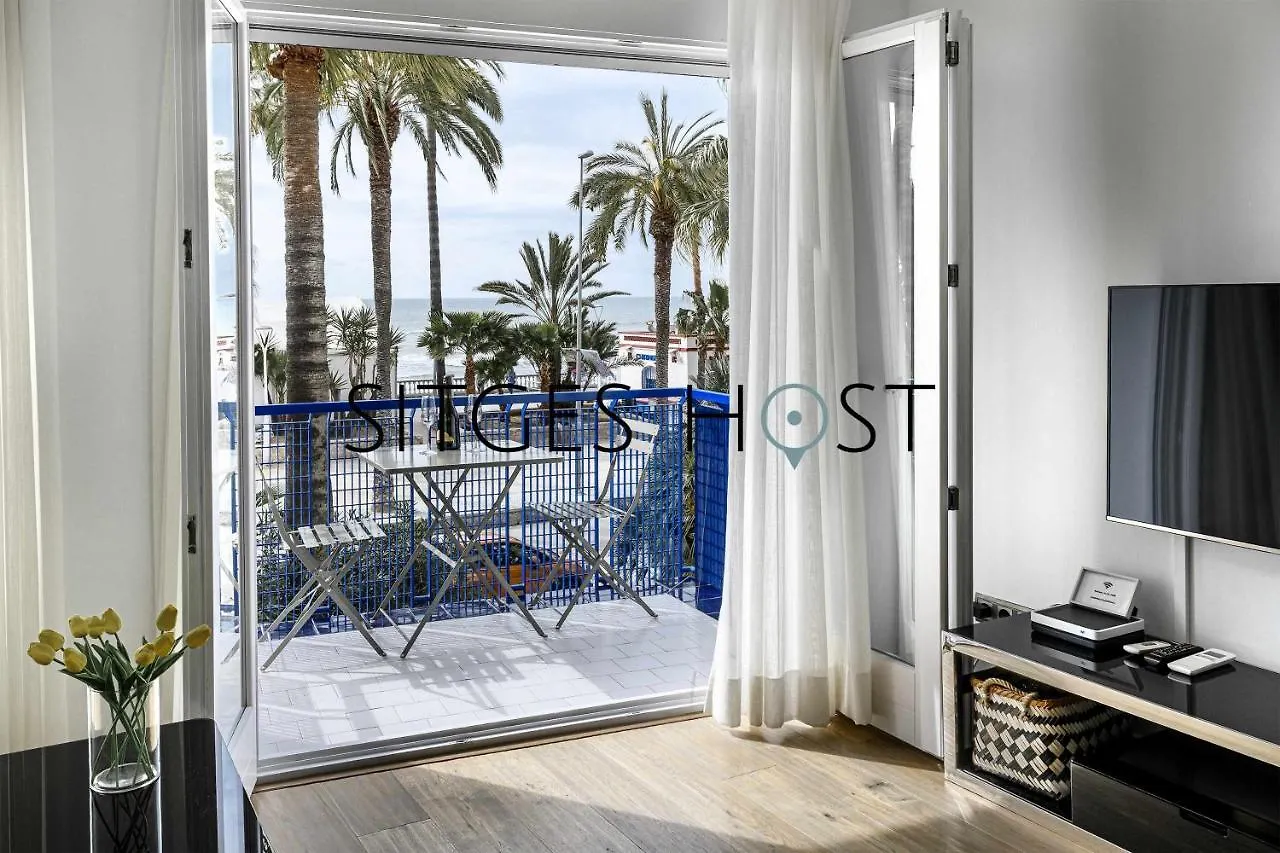 Apartamento Completamente reformado en 2022 a 20 metros de la playa Sitges